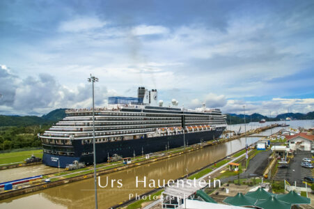 Panama Canal cruise ship Stock Photo